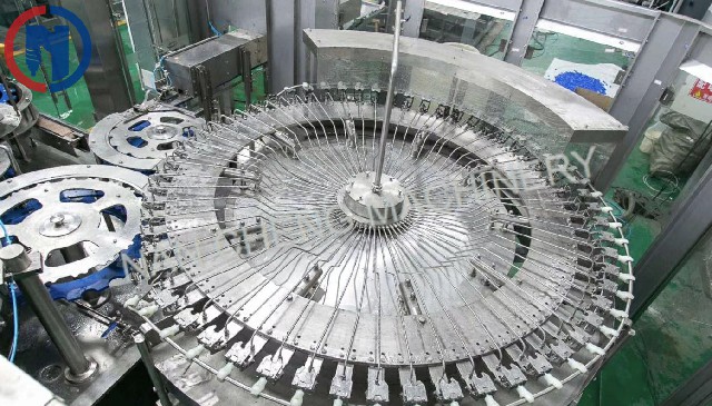 全自动灌装机三合一机(型号:XGF60-60-15)