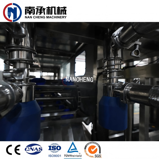 全自动5加仑桶水洗灌装旋盖三合一机(型号:QGF-600)