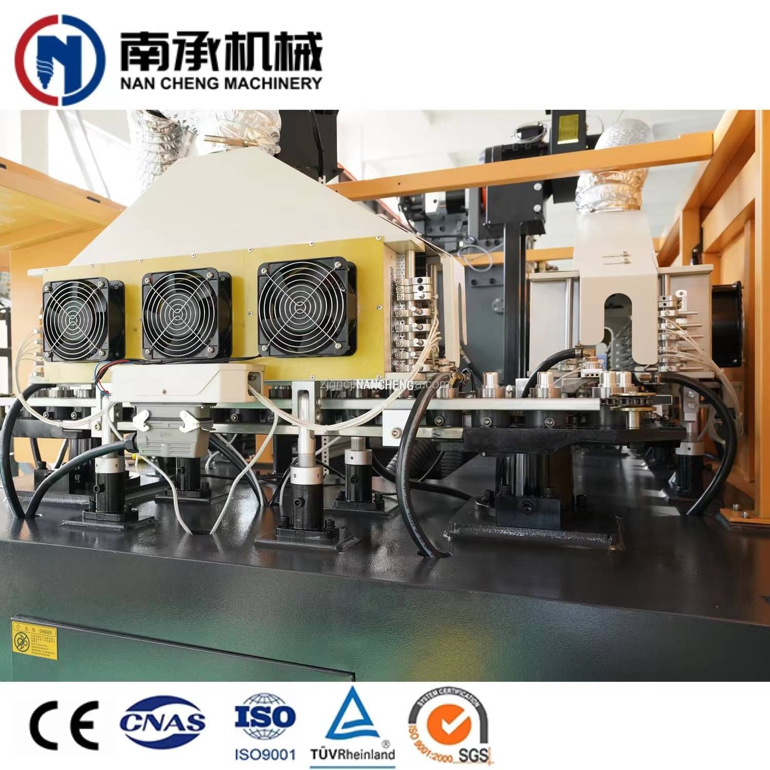 全自动吹瓶机(6腔)